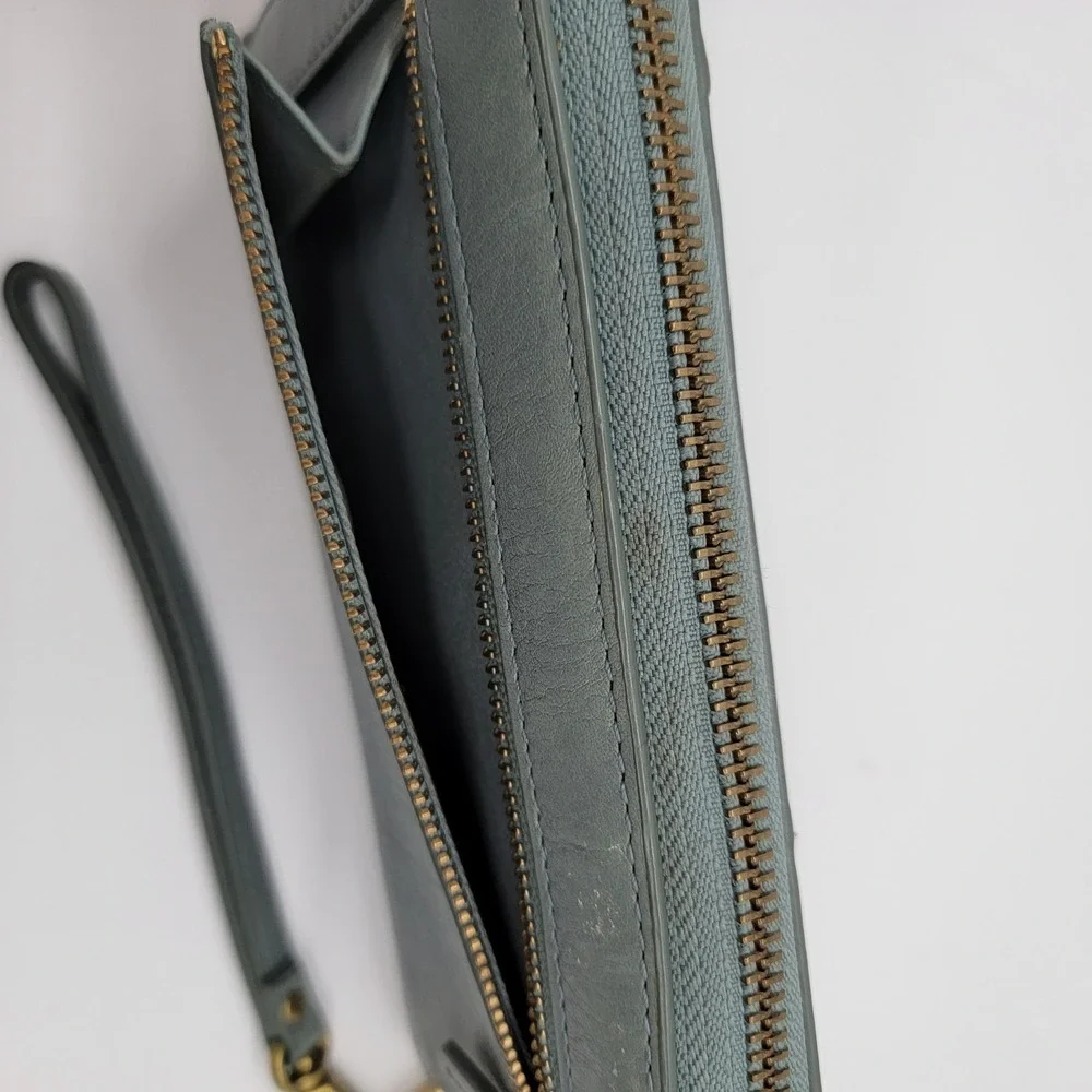 Fossil Women's Keely Wristlet Wallet Multicolor Leather Zipper Wrap Around